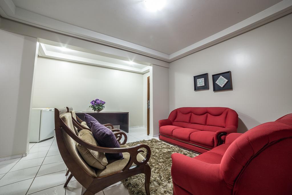 Piloes Palace Hotel Mineiros Экстерьер фото