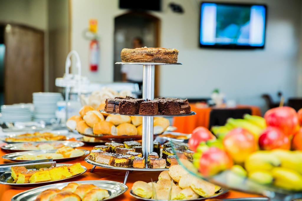 Piloes Palace Hotel Mineiros Экстерьер фото